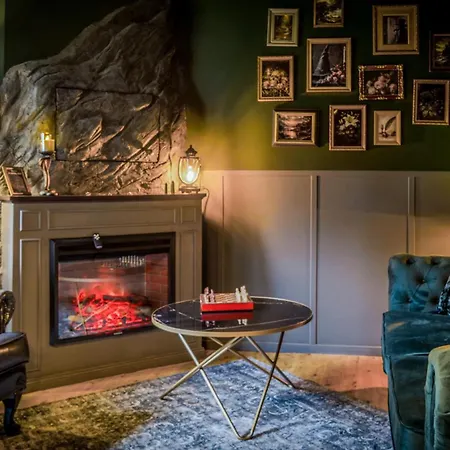 شقة Design With Fireplace 5 People With Parking In أولم